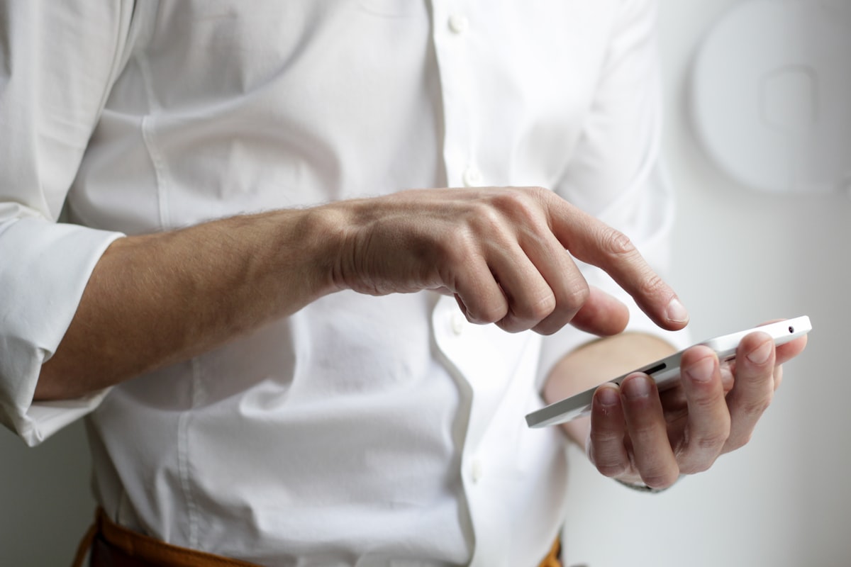 The Silent Killer of Web3 Checkouts: Why 'Widgets' Are Tanking Your Conversions